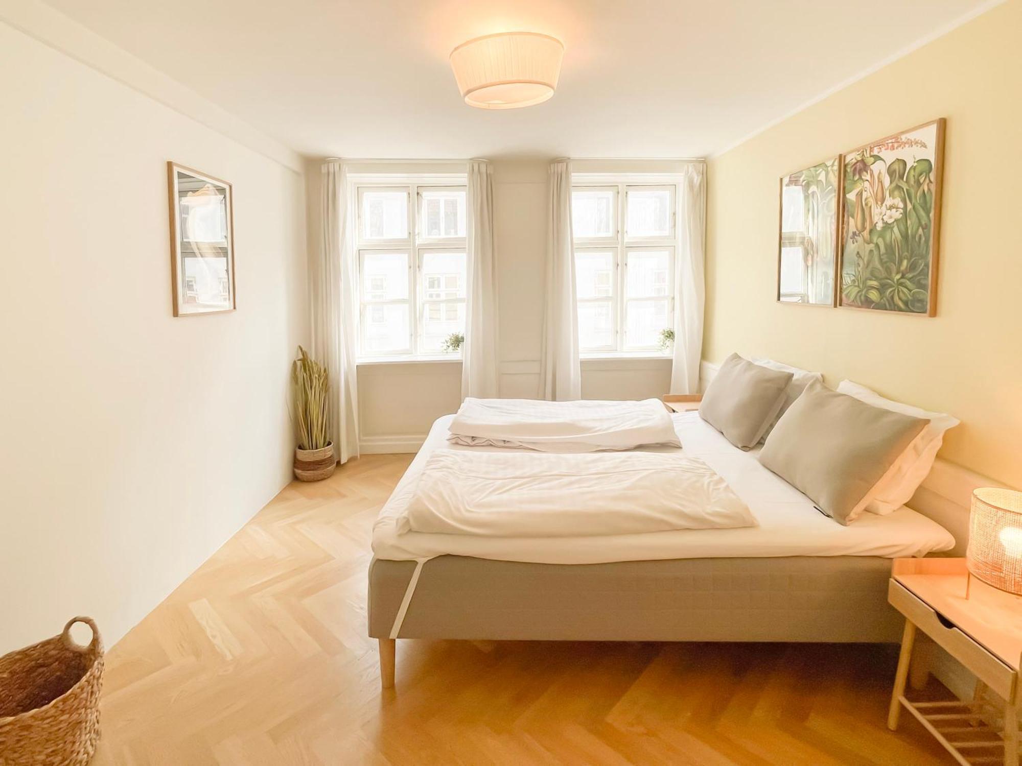 Large Apartment With 4 Bedrooms In Copenhagen Exterior photo