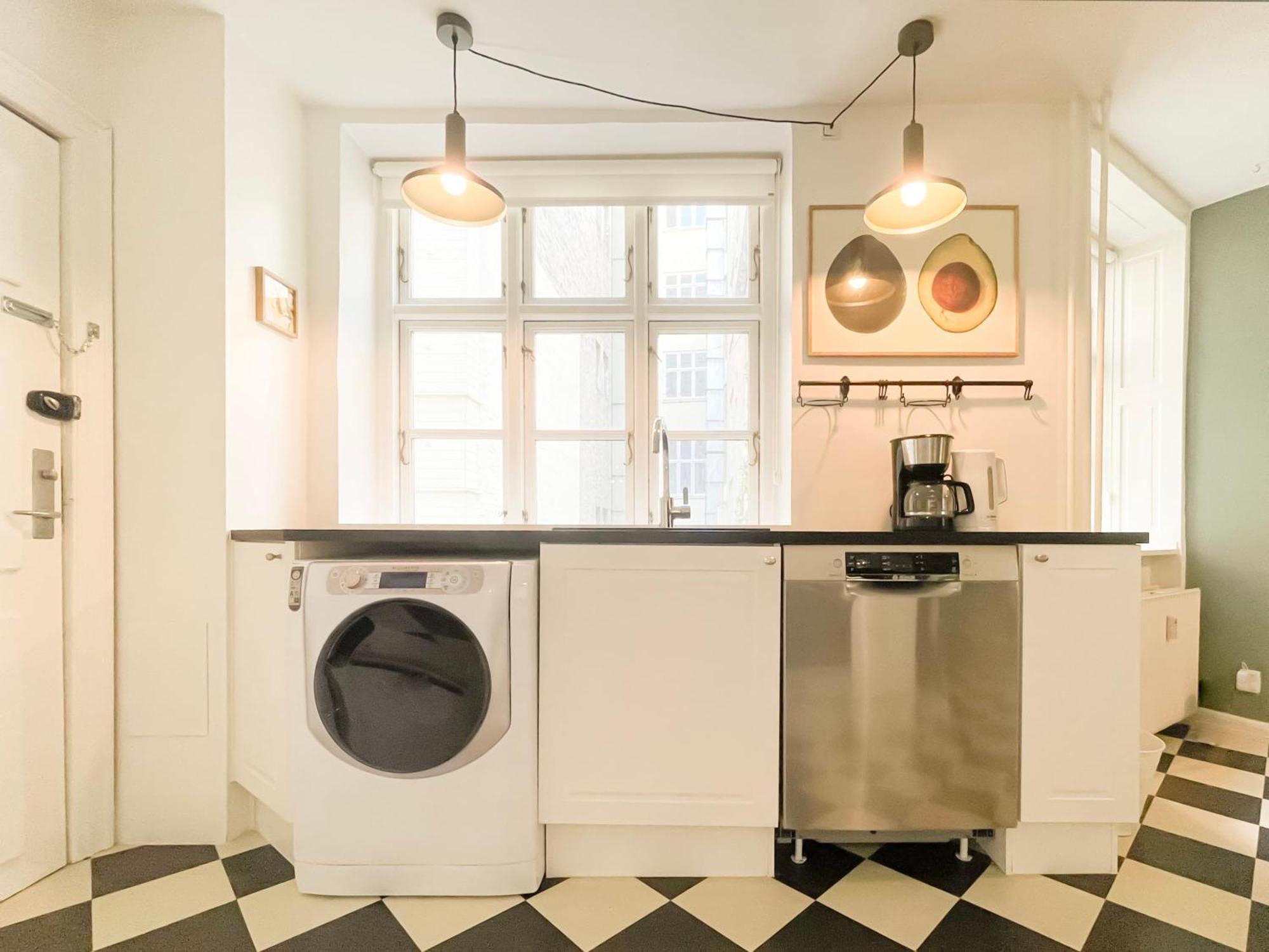 Large Apartment With 4 Bedrooms In Copenhagen Exterior photo